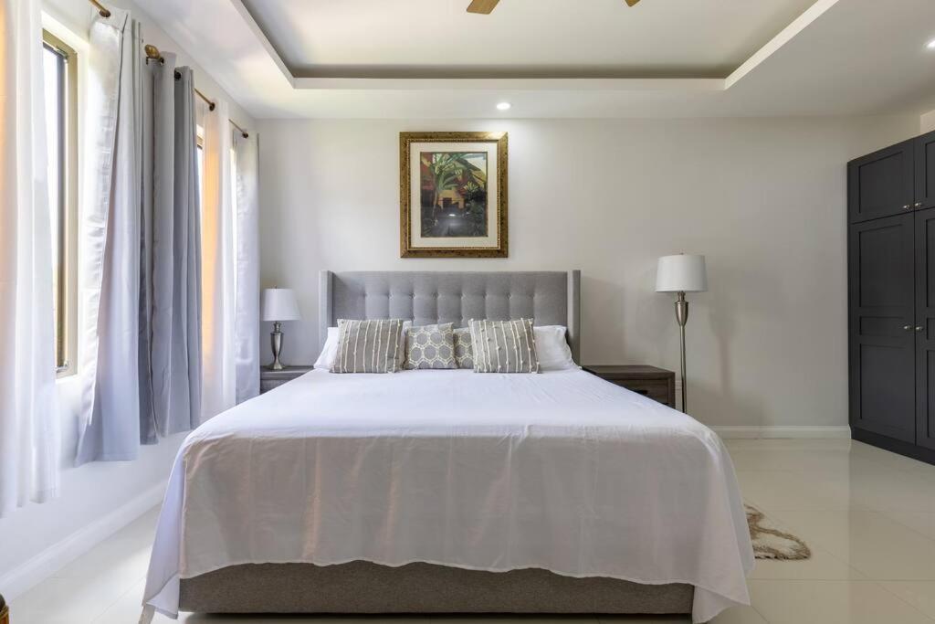 Sun Shine Luxury Villas 2 Bedroom Pool & Gym Ocho Rios St Ann Ngoại thất bức ảnh